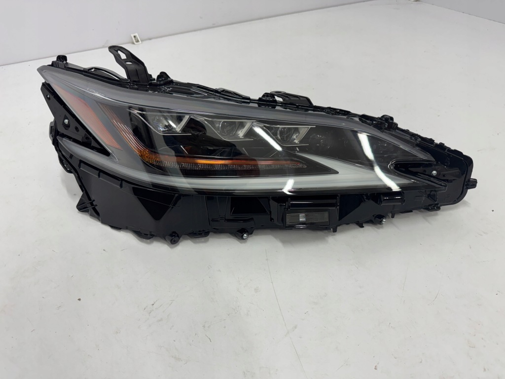 Купить Фара передняя перед правый  правый lexus es vii 7 full led
