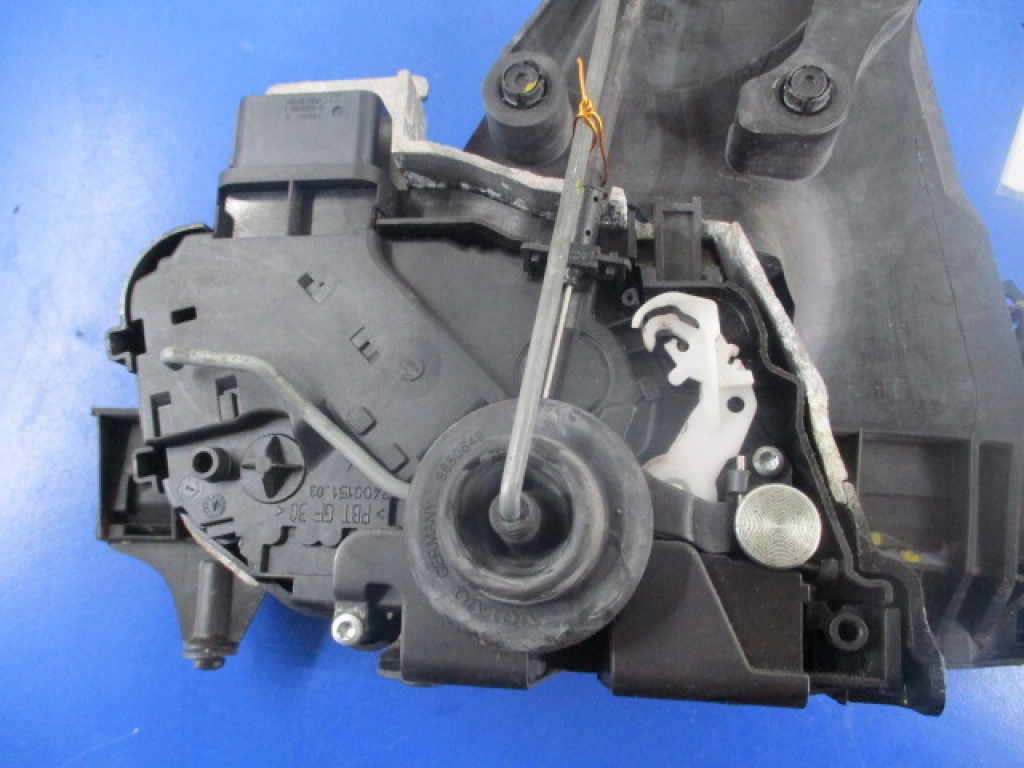 фото №5, Volvo s40 ii 04-07 2.0td замок двері перед правий 30799332 10pin