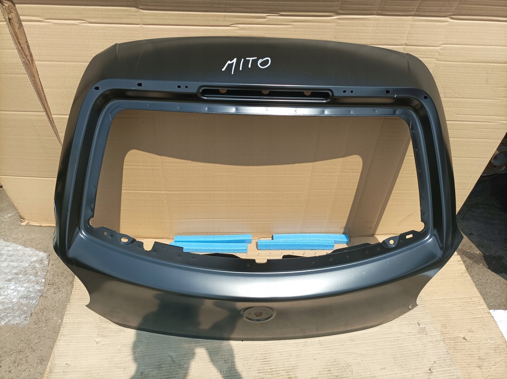 фото №1, Alfa romeo mito крышка багажника багажника nowa оригинал