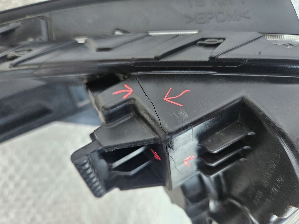 фото №6, Kia rio iv лампа права led 92102-h8 10 pin