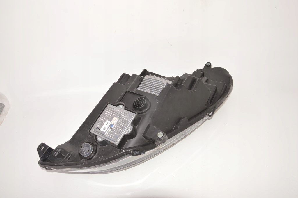 фото №9, Ferrari f12 berlinetta f152 лампа правий перед