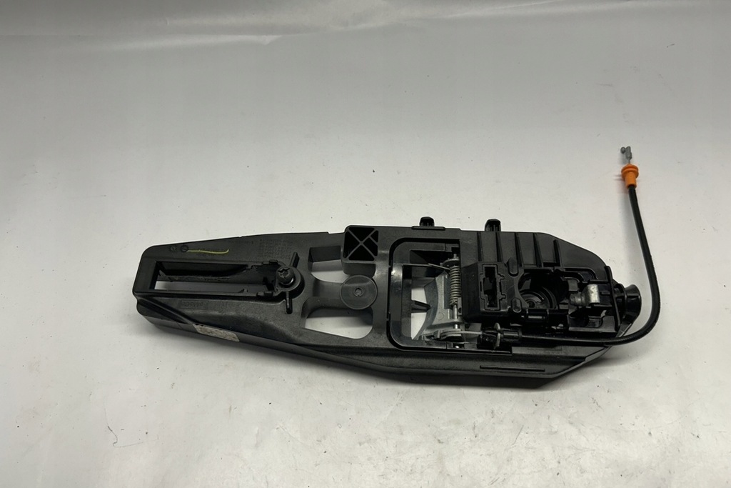 фото №10, Рамка ручка передніх правих двері ford usa mustang coupe kr3b6322464bb