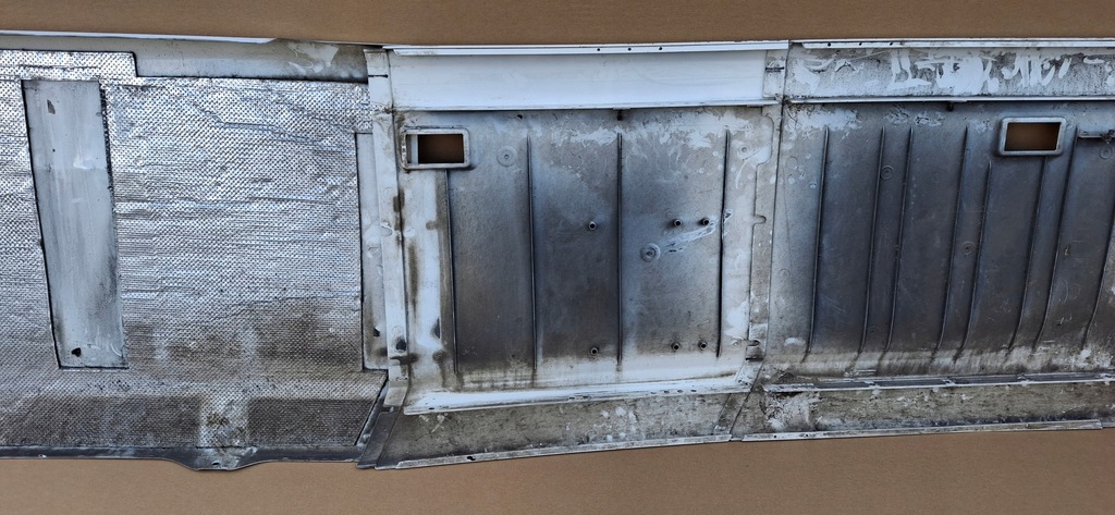 фото №8, Scania r s спойлер międzyosiowy обшивка панель захист 2338061 2338038