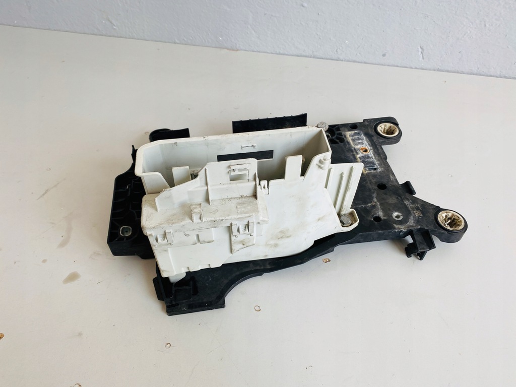 фото №3, Bmw 2 f45 основа акумулятор