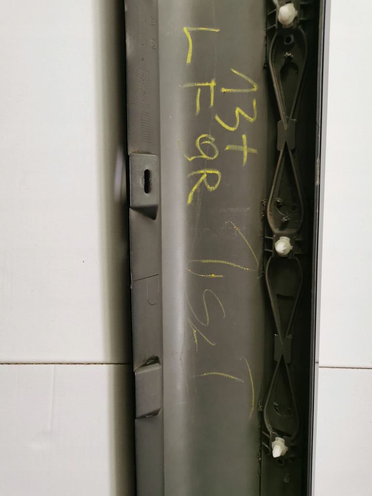 фото №11, Skoda yeti 5l0 lift молдинг поріг права ліва