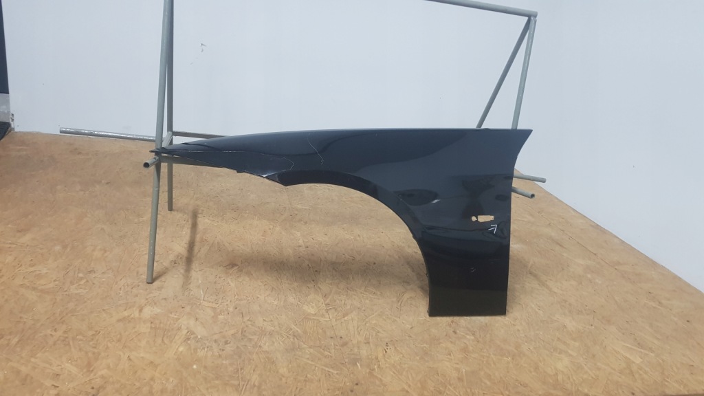 Bmw 1 e 87 крыло  передний перед левое Оригинал