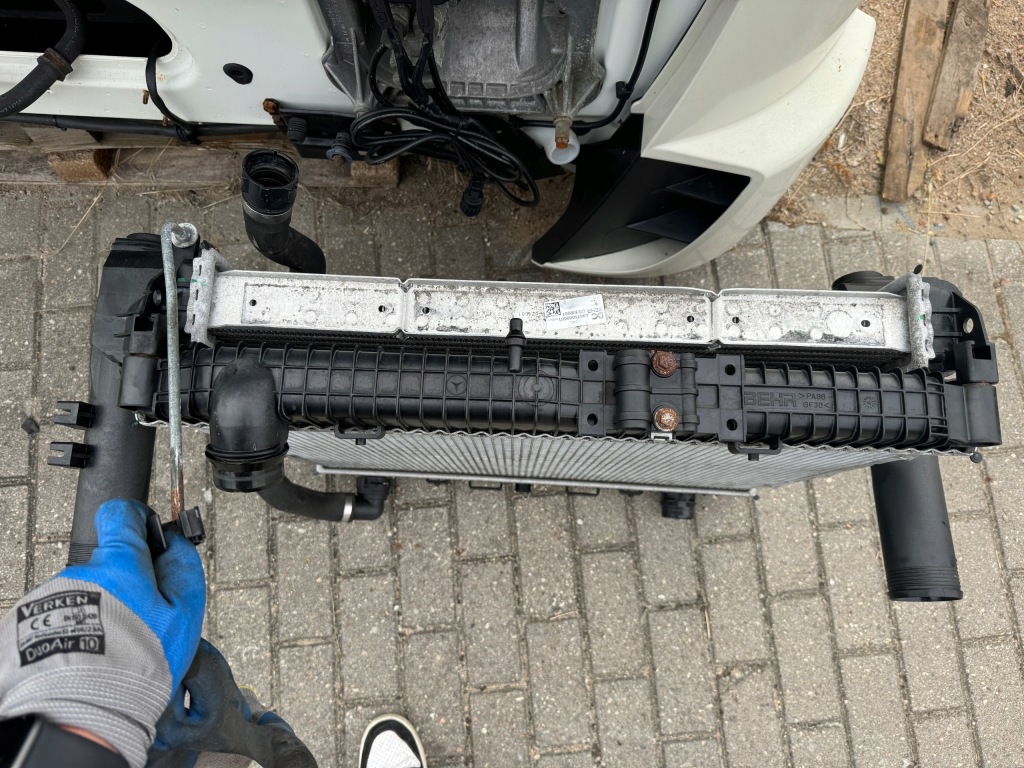 Радиатор воды интеркулер комплект atego 3 e6 a9675000301 a9675000601 Недорого