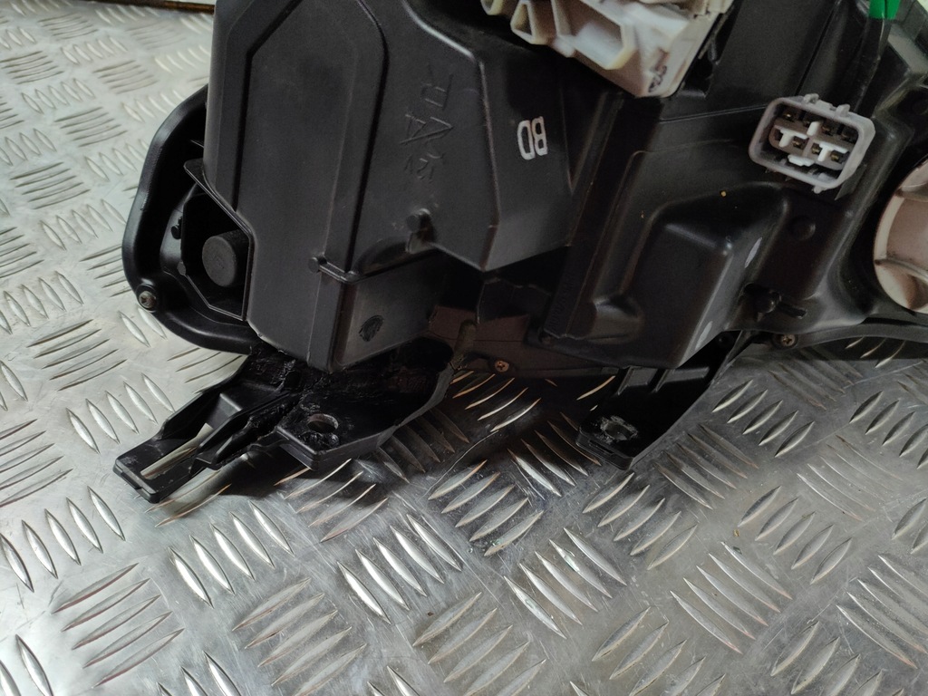 фото №6, Toyota gt86 правая лампа фара lift fu led 2017