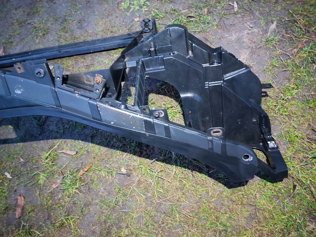 фото №9, Pas передній підсилювач audi a8 d3