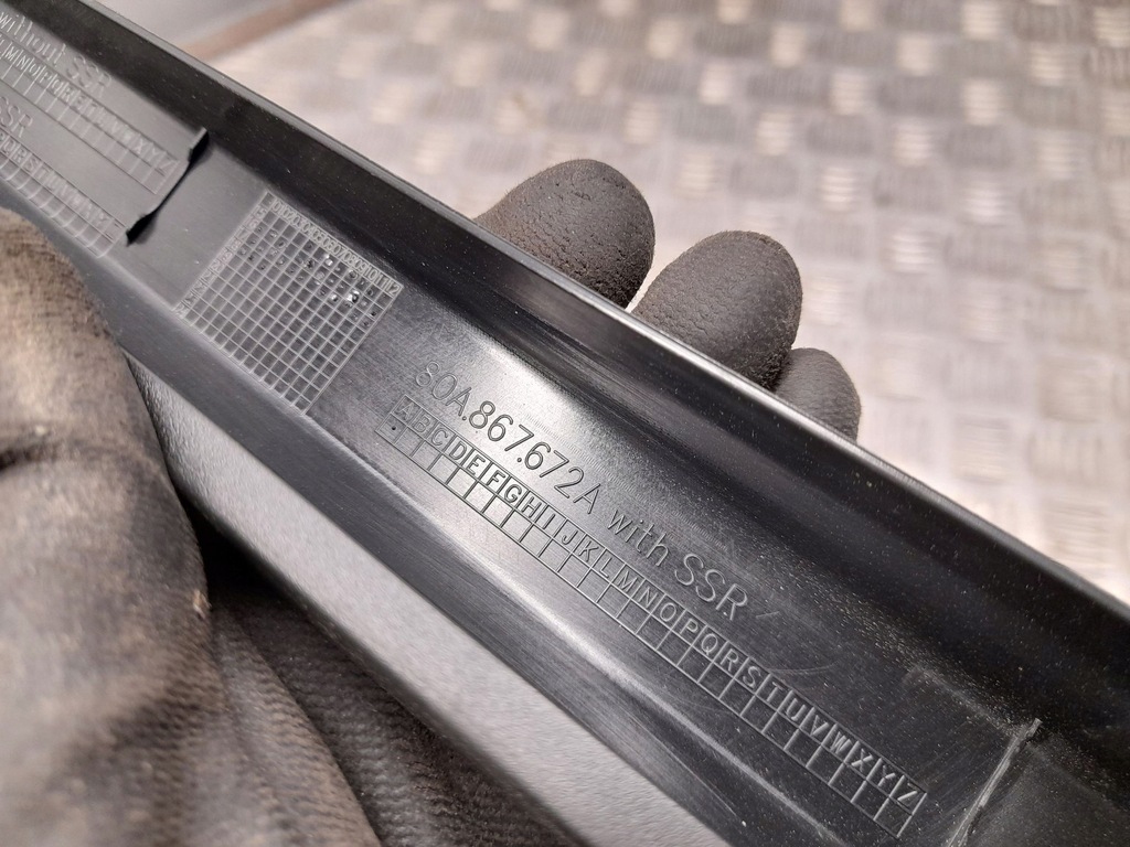 фото №5, Audi q5 sq5 2018 задняя сторона правая молдинг / прокладка стекло дверь задних