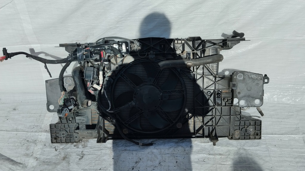 фото №16, Pas передній радіатор renault scenic iii 1.5 dci