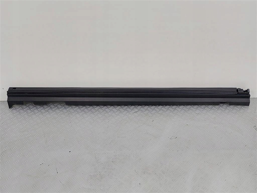 фото №1, Молдинг поріг зовнішня права volvo xc40 2017-