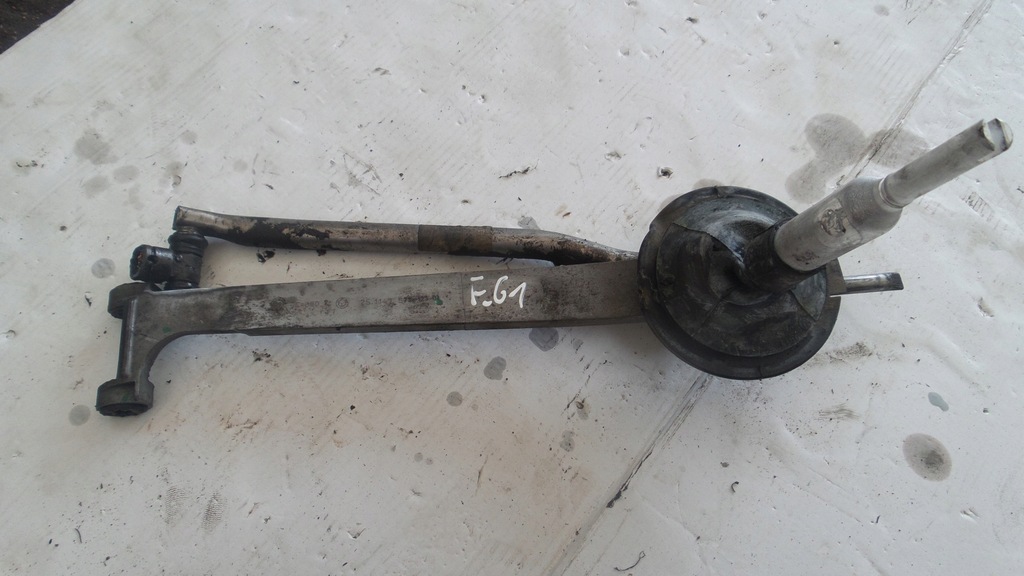 фото №1, Bmw оригінальний номер 7573123 lci вибірник тяга домкрат