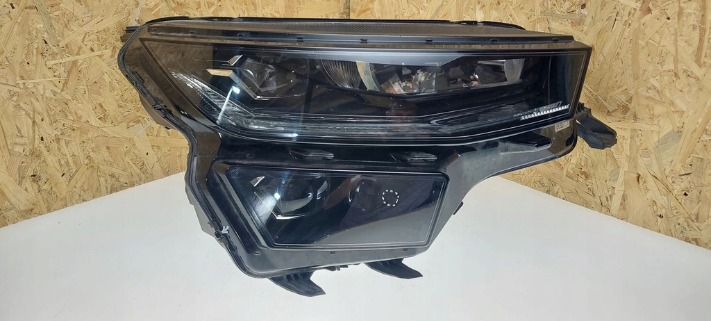 фото №1, Skoda kodiaq 2022 лампы передние