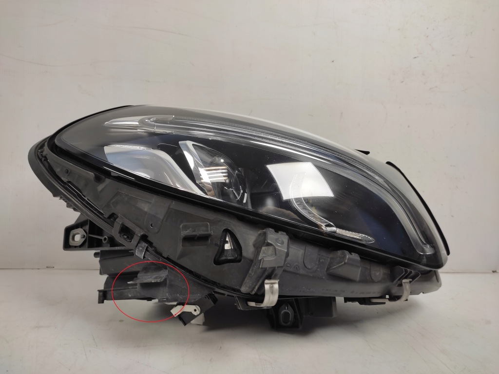 Mercedes b-klasa w246 рестайлинг  фара правая перед led Цена