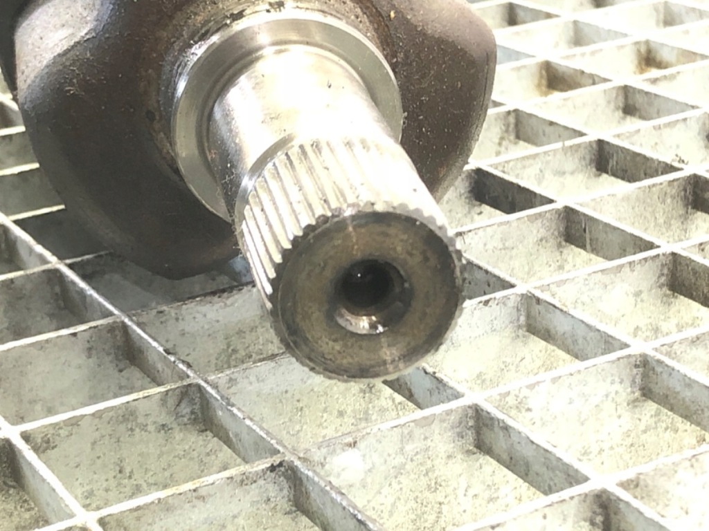 Приводной вал левый  перед citroen c8 2.0 107km шрус Оригинал