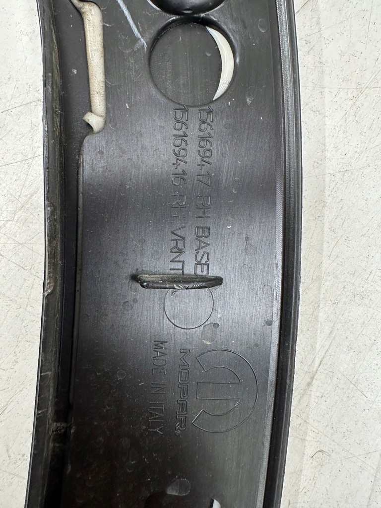 фото №14, Молдинг крыла правый перед alfa romeo tonale