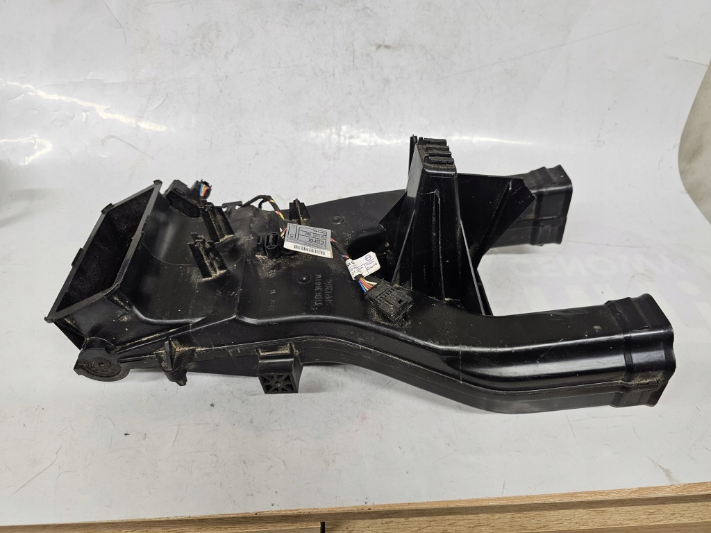 Mercedes gl x166 туннель канал отопителя a1668301600 Недорого