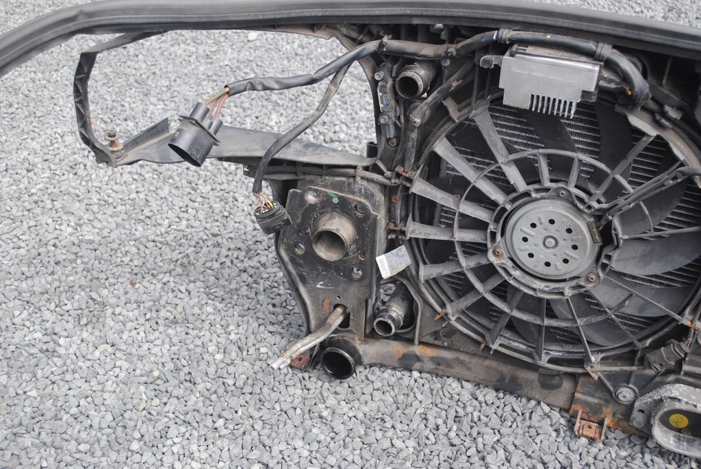 фото №6, Pas передній радіатор audi a4 b7 avant 2.0 tfsi