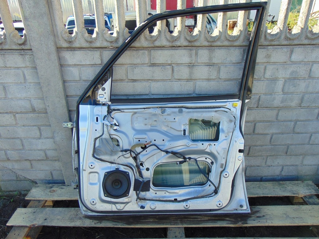 фото №6, Дверь правый перед mitsubishi pajero iii