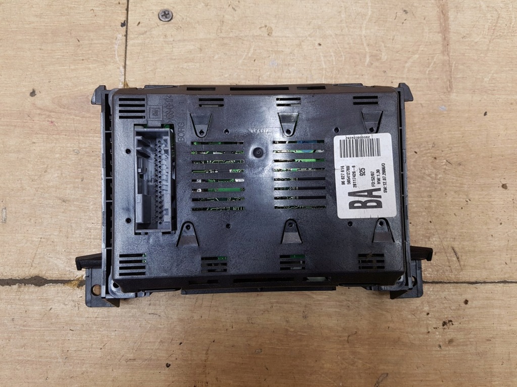 фото №2, Дисплей радіо opel antara