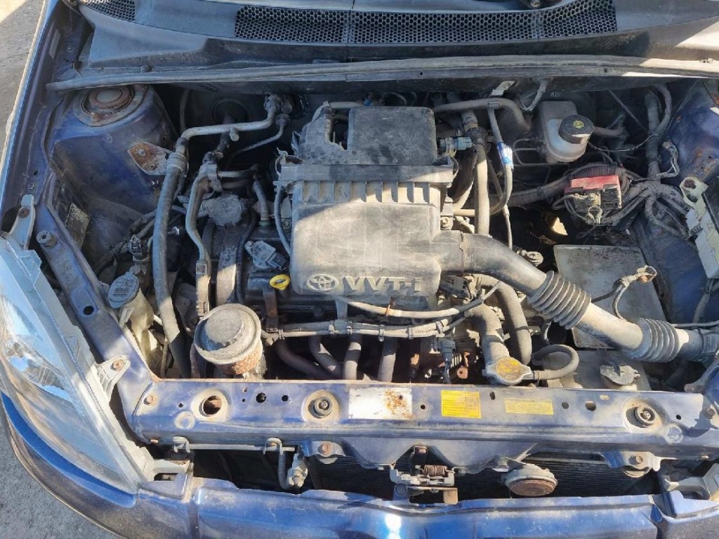 Toyota yaris датчик подушки безопасности воздушной srs 1999 1.0l 8917352010 89173-52 с Разборки