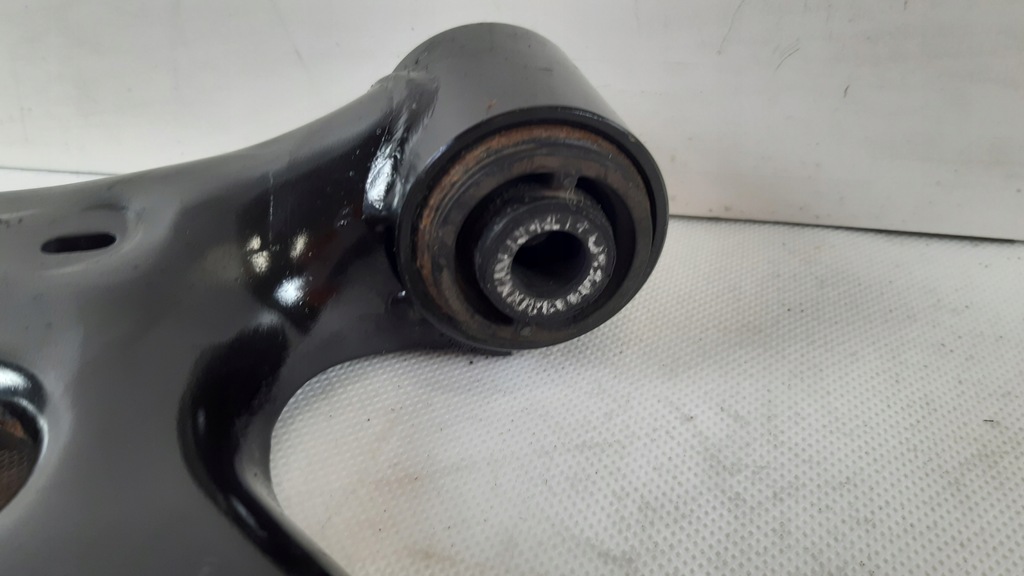 фото №5, Volvo xc40 рычаг левый перед 32221283