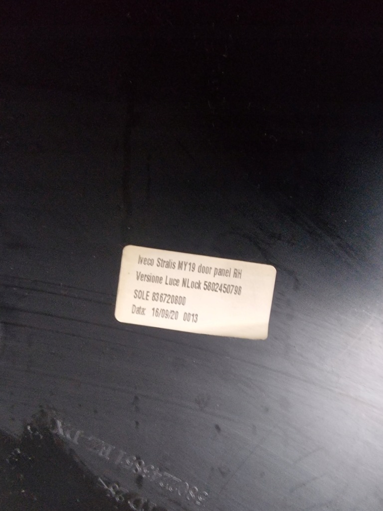фото №8, Оббивка обшивка двері правий iveco s-way 5802243840 5802450798