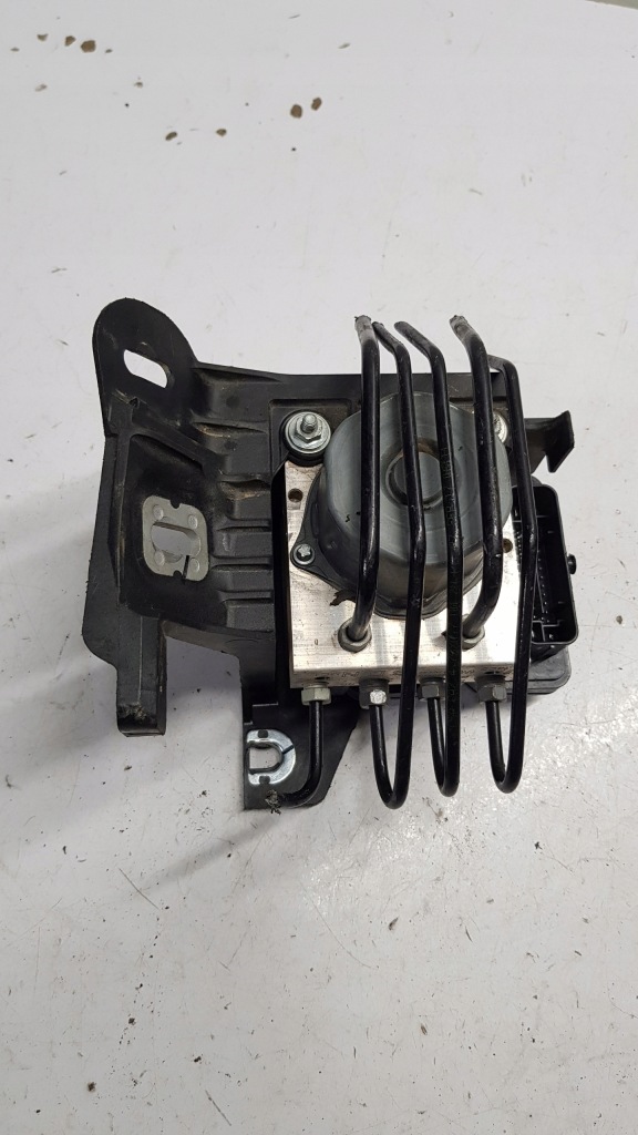 Купить Насос abs opel adam 1.2 39084528