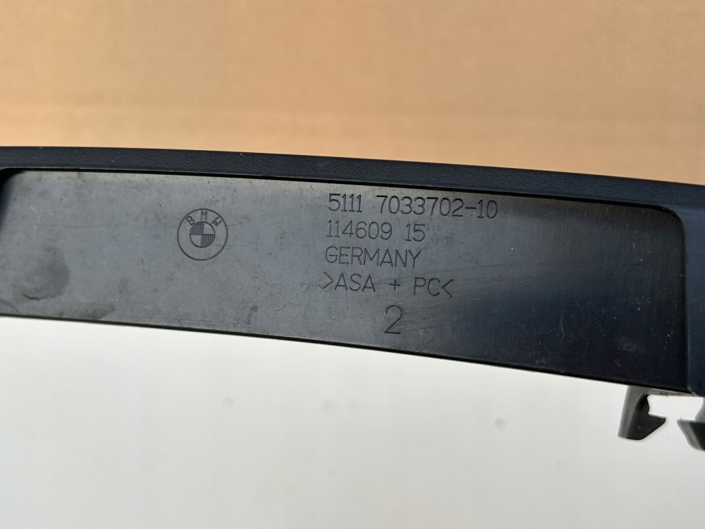 фото №8, Bmw e60 e61 середня решітка бампера перед передня