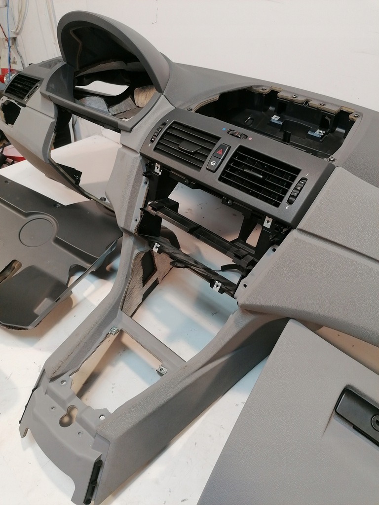 фото №13, Приборная панель приборная приборная панель europa bmw x3 e83 серая