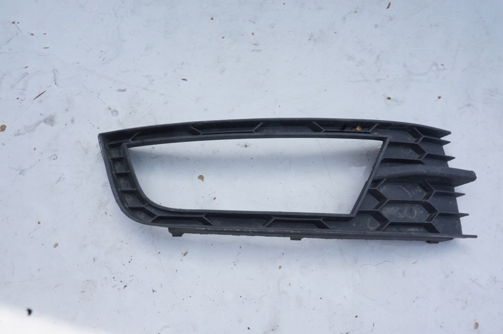 фото №1, Решётка бампера правый перед skoda octavia 3 iii