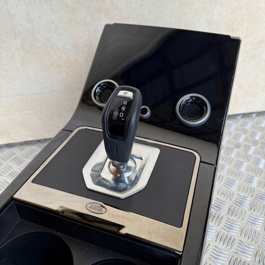 фото №9, Туннель средний дисплей комплект land rover range rover evoque ii 2020'