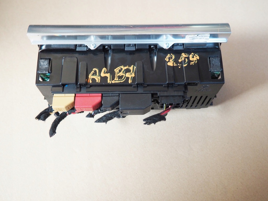 фото №8, Audi a4 b7 2004-08 панель обдув кондиціонера 8e0820043ak