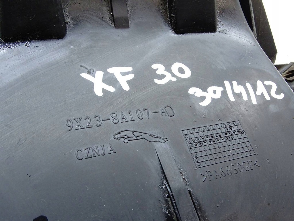 фото №6, Воздуховод воздуха правая jaguar xf x250 3.0d 9x238a107ad