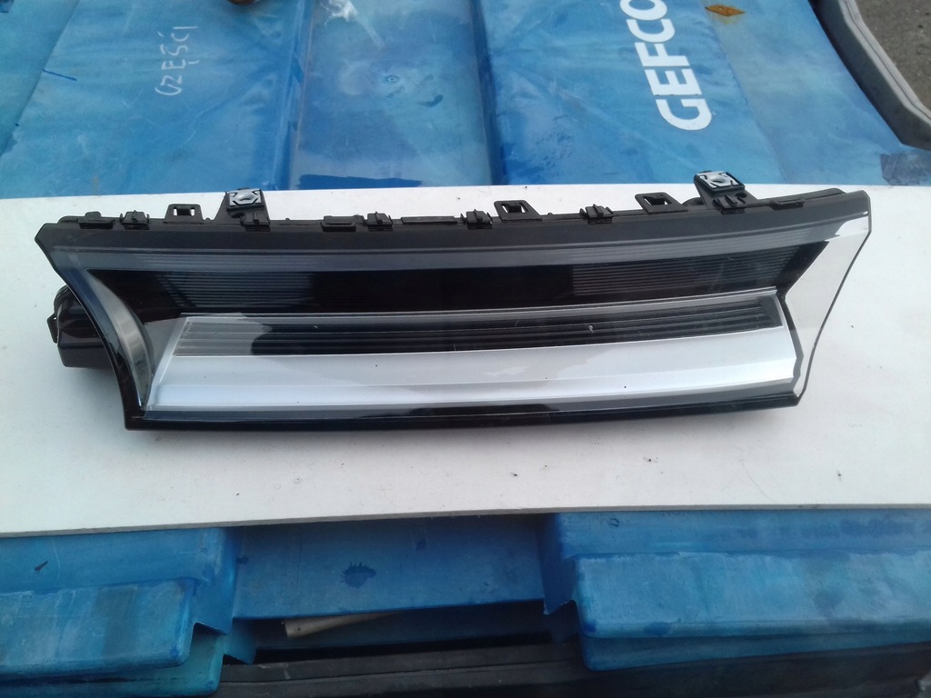 фото №1, Лампа led drl правий 7t0941653a vw multivan t7