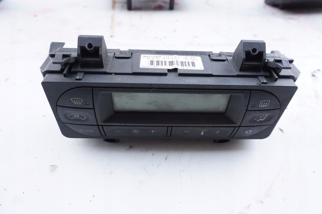 фото №1, Панель обдув 96377774xt peugeot 1007