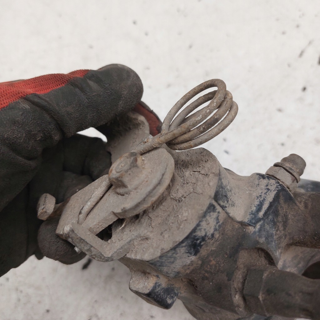 фото №13, Alfa romeo 147 156 gt суппорт тормозной правый задняя lucas aluminiowy