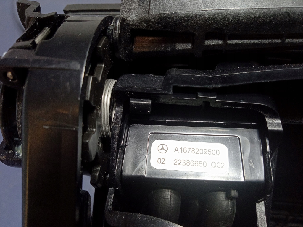 фото №12, Mercedes gls w167 бардачок туннель среднего подстаканник a1678107601