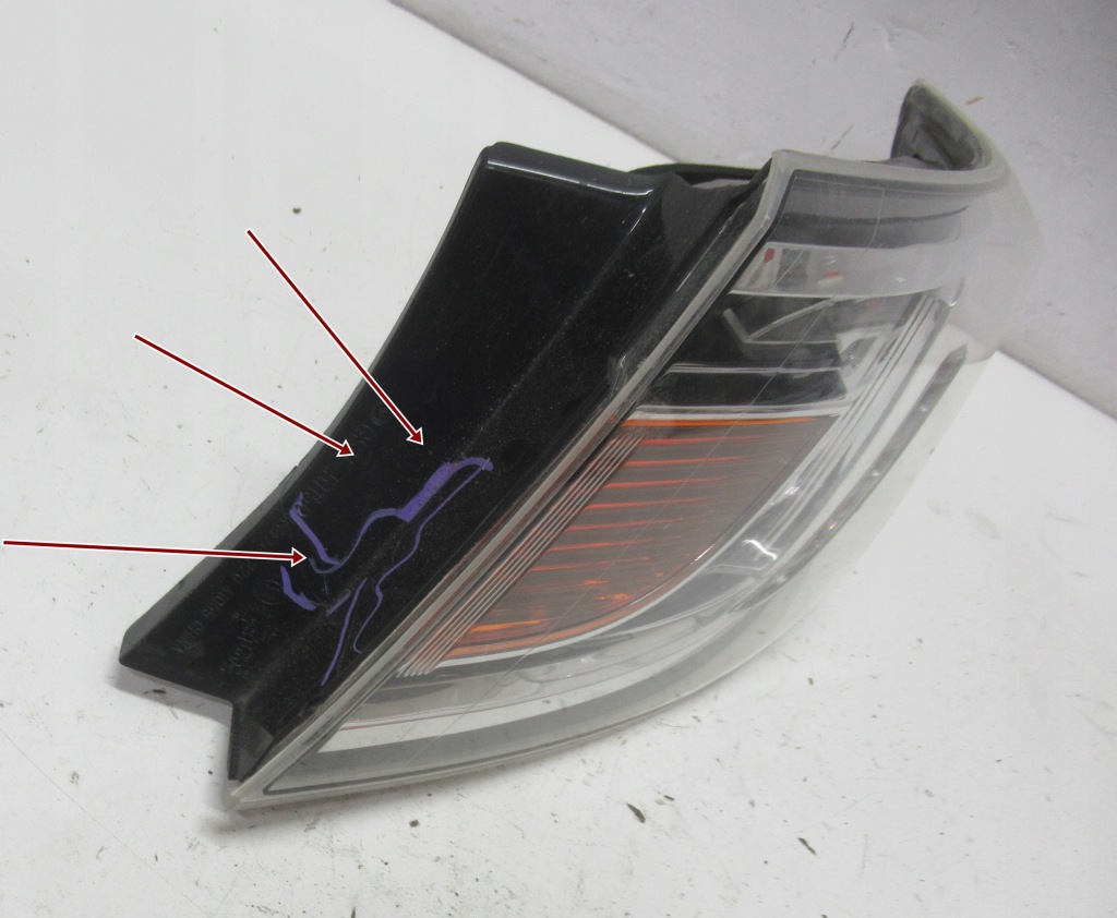 Mazda vi фара правая  задний gs1f-51150 Цена