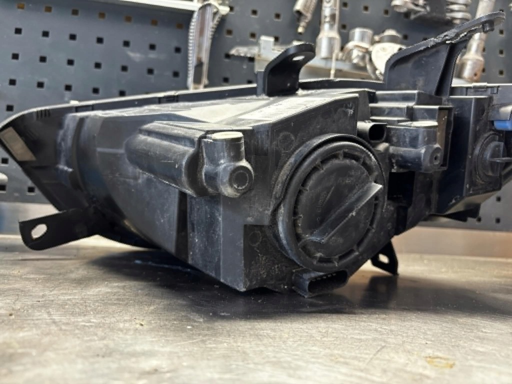 фото №16, Mitsubishi colt vi 08 лампа ліва перед передня 030124930100 030124930200