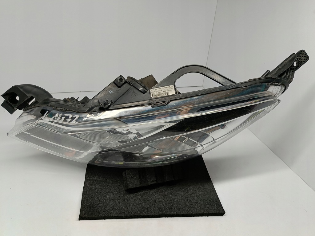 фото №12, Citroen c3 ii lift ds3 13- лампа левая передняя обычная 9677038280