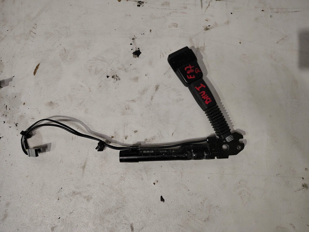 фото №1, Натягувач правий bmw seria 1 e87