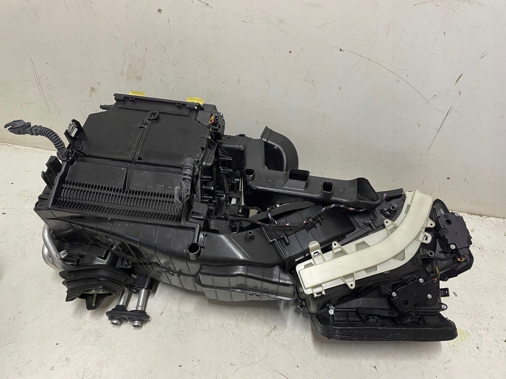 фото №1, Audi q7 4m отопитель 4m1820005f