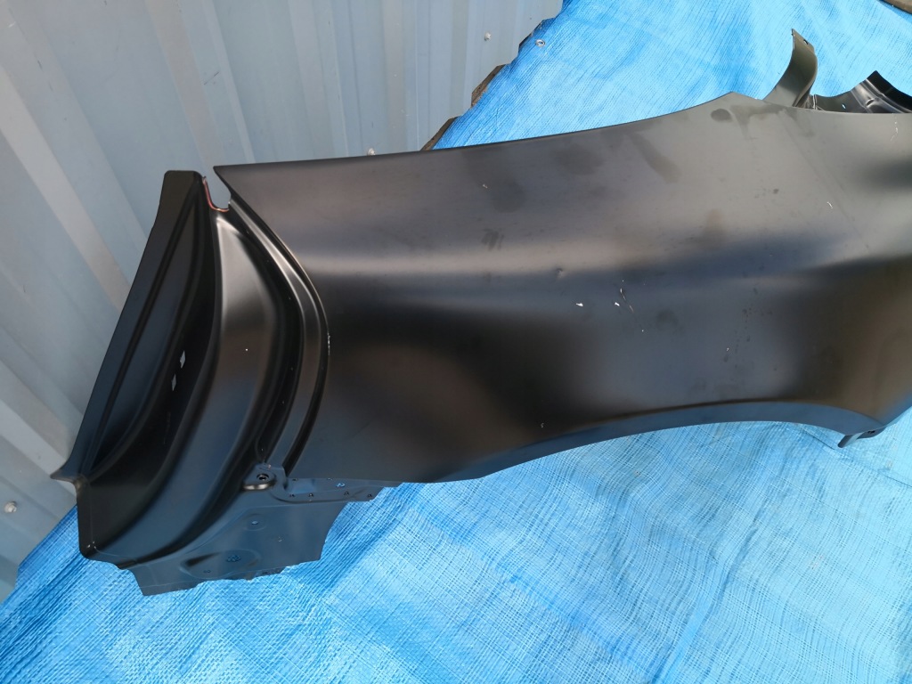 Mercedes amg gtr gtc roadster 190 крыло левый задний Киев