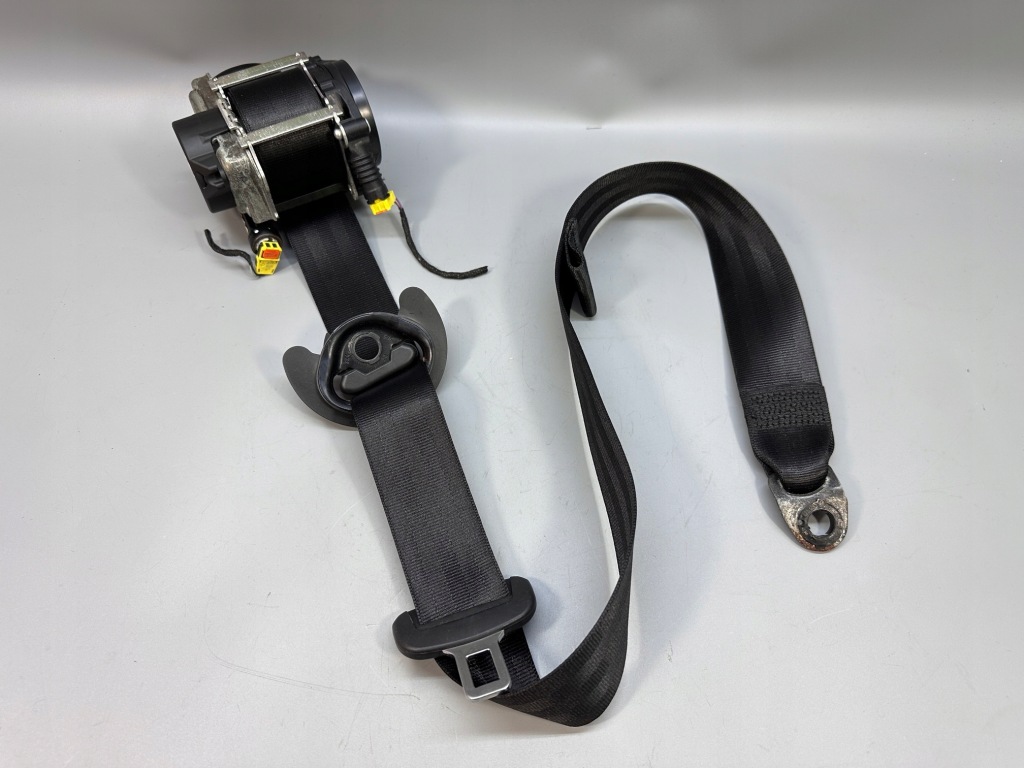 Купить Audi a5 2 f5 8w купе ремень безопасности передний левое  перед 8w6857705