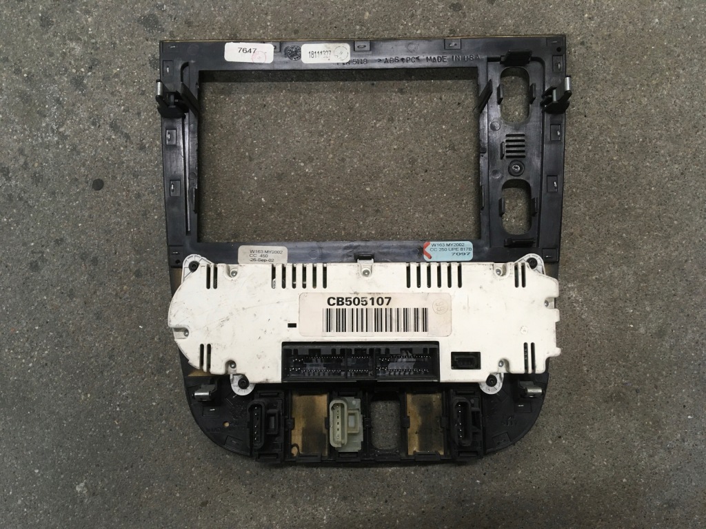 фото №4, Mercedes ml w163 панель кондиционера обдув