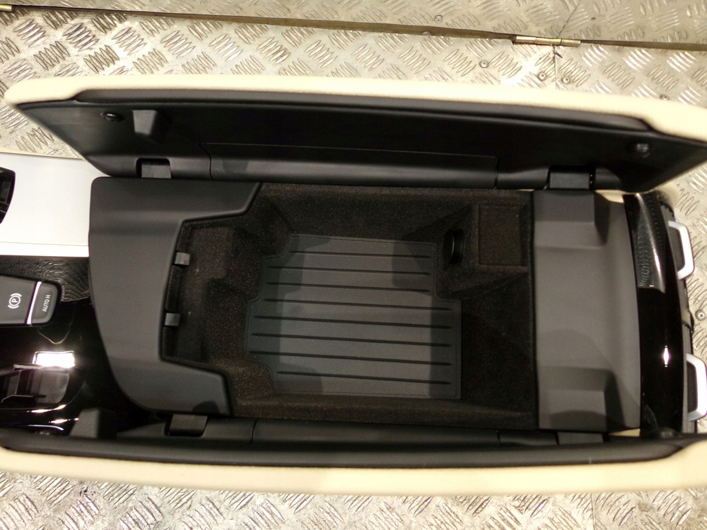 фото №8, Bmw 6 g32 gt туннель средний консоль разные цвета