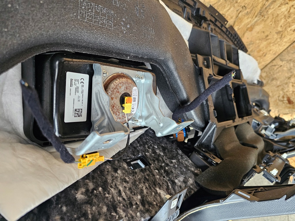 фото №10, Alfa romeo stelvio приборная панель консоль ремни подушка безопасности