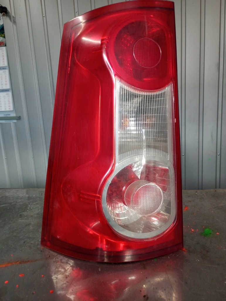 фото №1, Dacia logan лампа задняя задняя левая